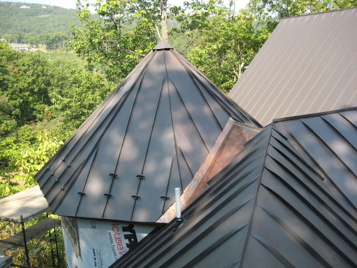 Professional Roof Tarp Installation by Craftsman Roofing in Baltimore Highlands